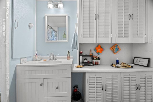 980 7TH STREET NW 53, Largo, FL 33770