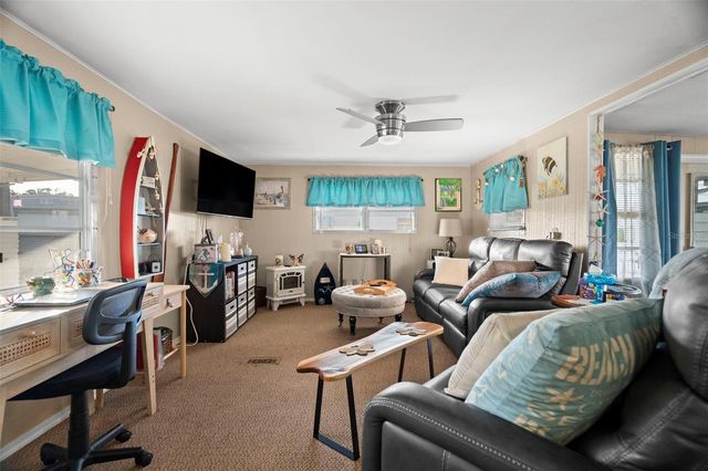 980 7TH STREET NW 53, Largo, FL 33770