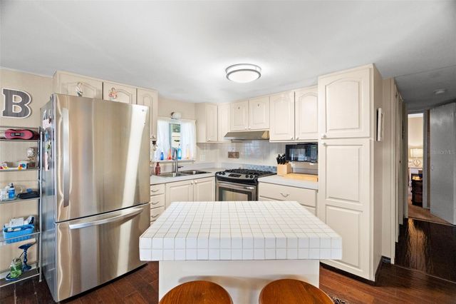 980 7TH STREET NW 53, Largo, FL 33770