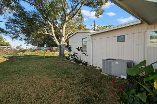 980 7TH STREET NW 53, Largo, FL 33770