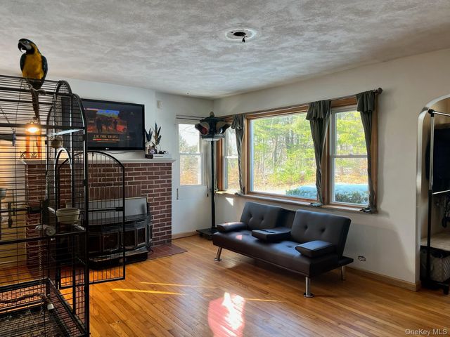 472 Glen Wild Road, Glen Wild, NY 12738