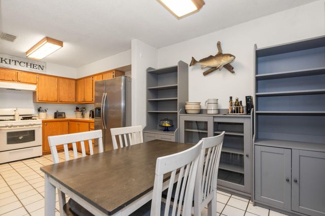 101 Trail Ride Road, Angleton, TX 77515