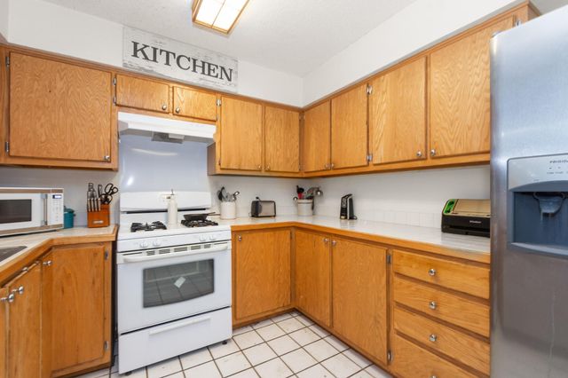 101 Trail Ride Road, Angleton, TX 77515