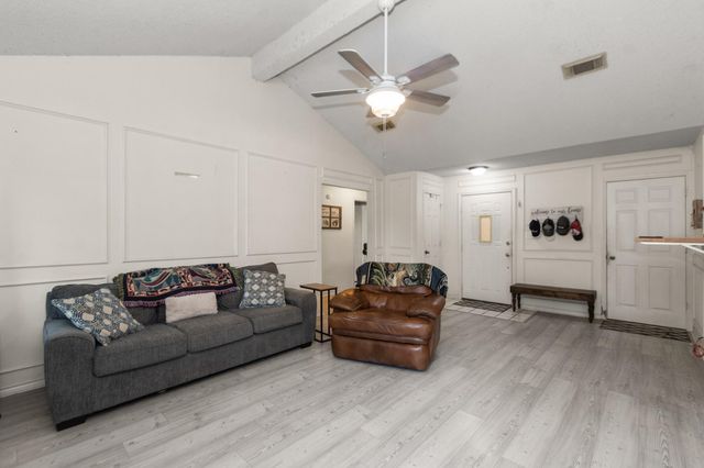 101 Trail Ride Road, Angleton, TX 77515