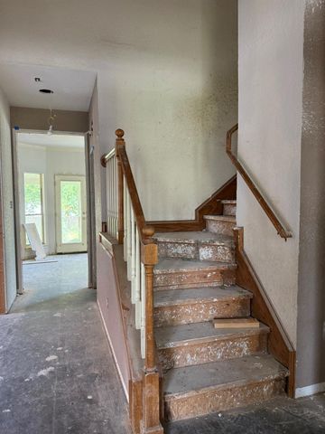 2121 Green Oaks CIR, Round Rock, TX 78664