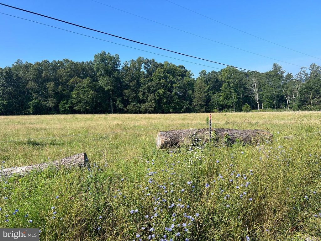 7236 SPRING GAP RD, Slanesville, WV 25444