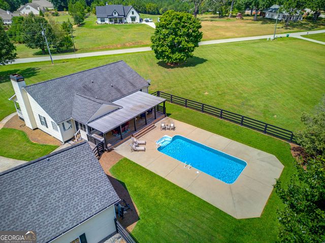 15 Davis Road, Jefferson, GA 30549