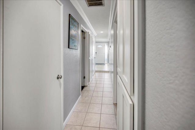 5908 Hickorywood Way, Citrus Heights, CA 95621