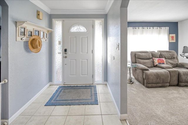 5908 Hickorywood Way, Citrus Heights, CA 95621