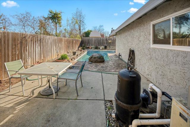 5908 Hickorywood Way, Citrus Heights, CA 95621
