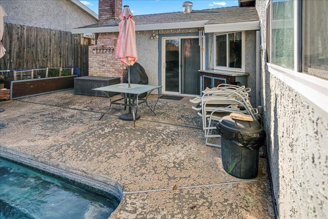 5908 Hickorywood Way, Citrus Heights, CA 95621