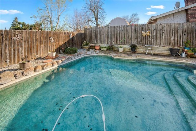 5908 Hickorywood Way, Citrus Heights, CA 95621