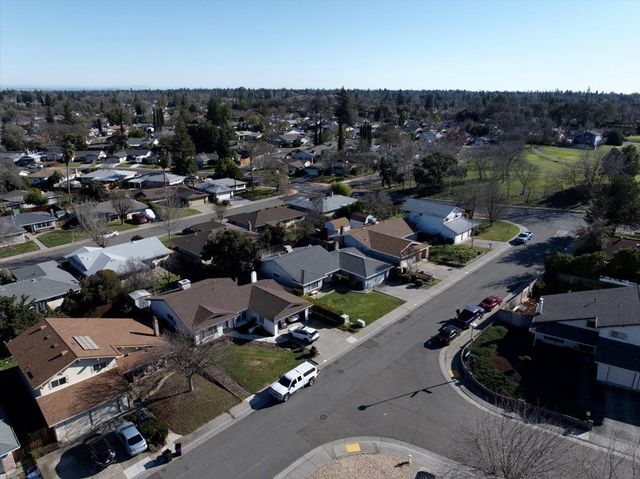 5908 Hickorywood Way, Citrus Heights, CA 95621