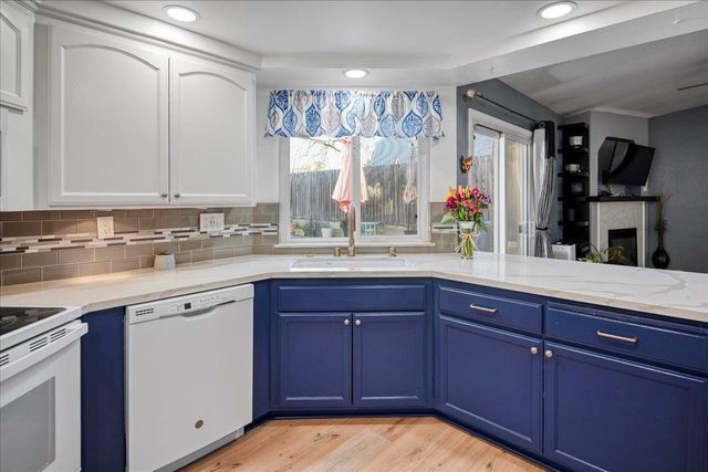 5908 Hickorywood Way, Citrus Heights, CA 95621