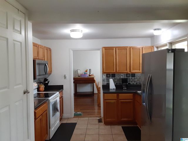 2001 CHENOOR ROAD, Birmingham, AL 35217