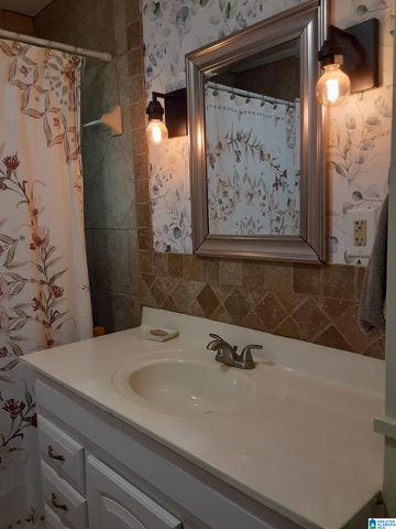 2001 CHENOOR ROAD, Birmingham, AL 35217