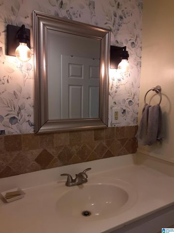 2001 CHENOOR ROAD, Birmingham, AL 35217