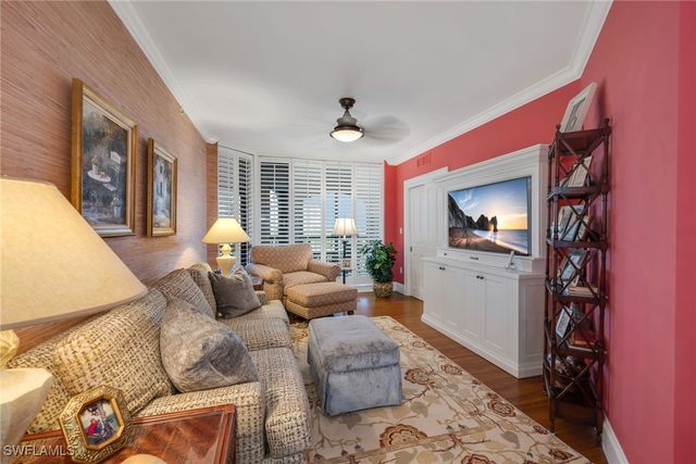 8171 Bay Colony DR 403, Naples, FL 34108