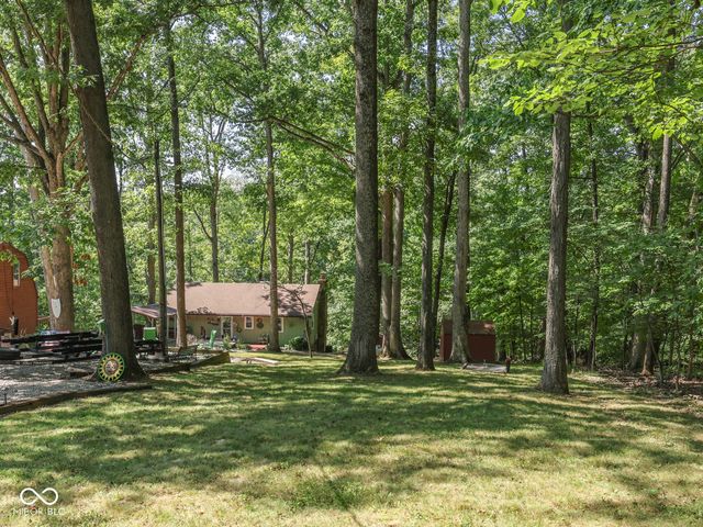 6678 Groundhog Drive, Nineveh, IN 46164