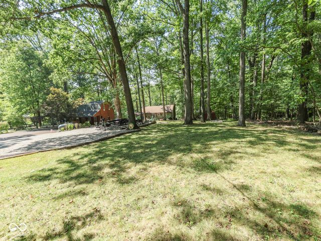 6678 Groundhog Drive, Nineveh, IN 46164