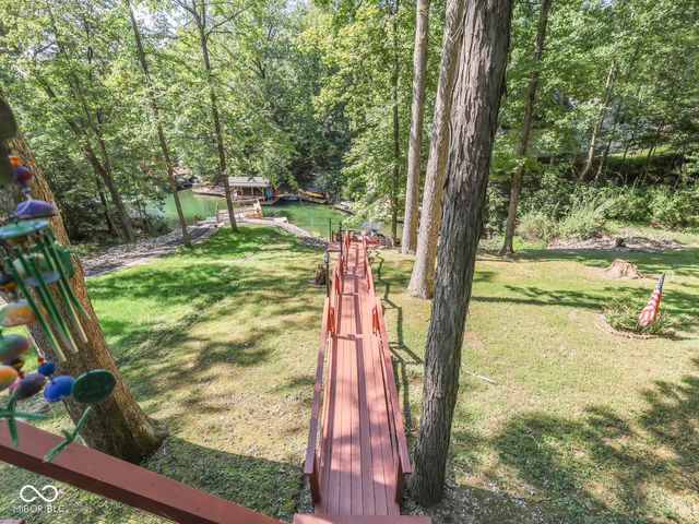 6678 Groundhog Drive, Nineveh, IN 46164