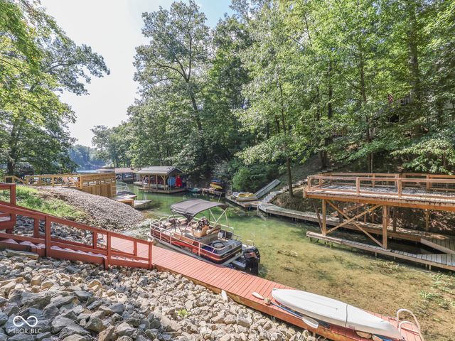 6678 Groundhog Drive, Nineveh, IN 46164