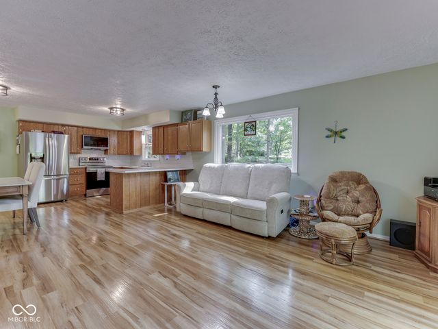 6678 Groundhog Drive, Nineveh, IN 46164
