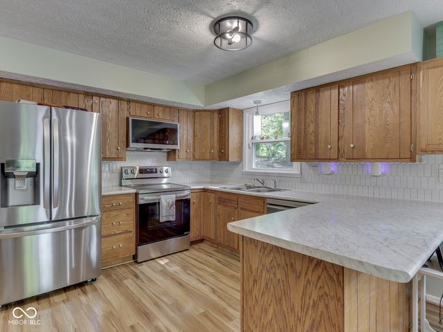 6678 Groundhog Drive, Nineveh, IN 46164