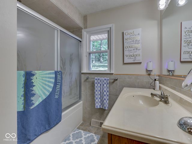 6678 Groundhog Drive, Nineveh, IN 46164