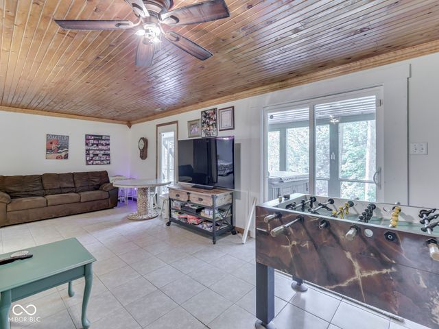 6678 Groundhog Drive, Nineveh, IN 46164