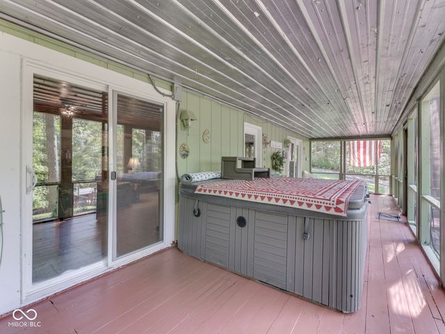 6678 Groundhog Drive, Nineveh, IN 46164