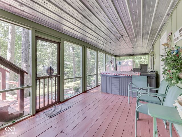 6678 Groundhog Drive, Nineveh, IN 46164