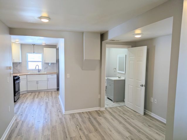 1402 North Avenue NE, Grand Rapids, MI 49505