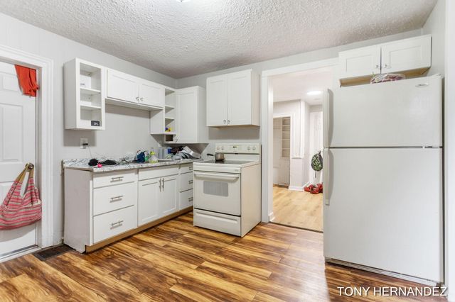 1402 North Avenue NE, Grand Rapids, MI 49505