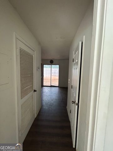 154 Timber Creek Lane SW, Marietta, GA 30060