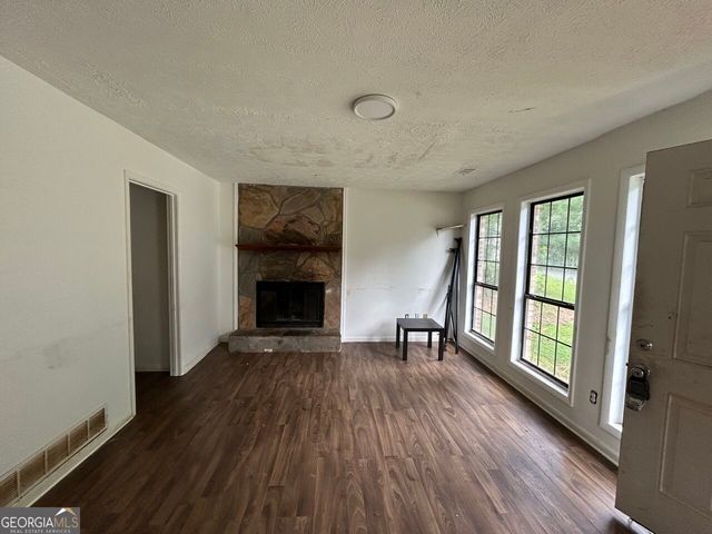 154 Timber Creek Lane SW, Marietta, GA 30060