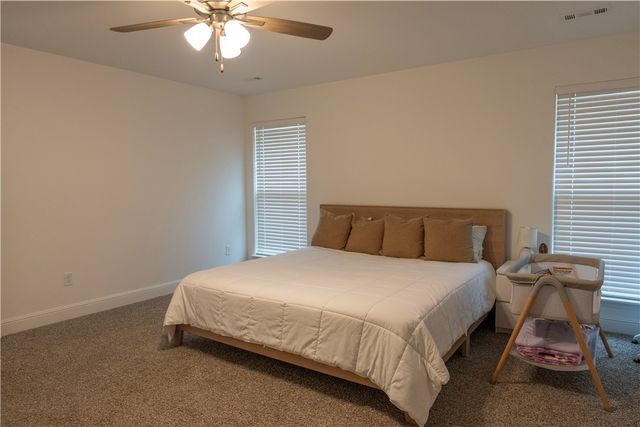 2510 Westbrook Loop, Pea Ridge, AR 72751