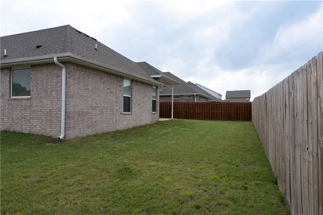 2510 Westbrook Loop, Pea Ridge, AR 72751