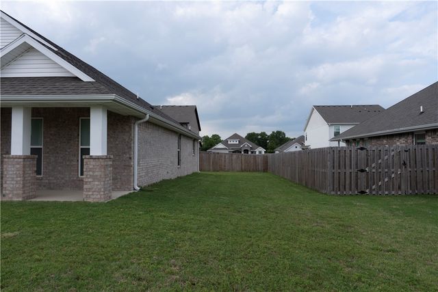 2510 Westbrook Loop, Pea Ridge, AR 72751