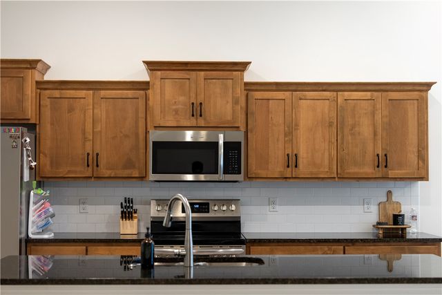 2510 Westbrook Loop, Pea Ridge, AR 72751