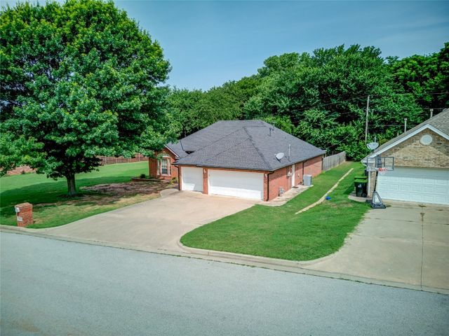 941 Blue Bird Terrace, Purcell, OK 73080
