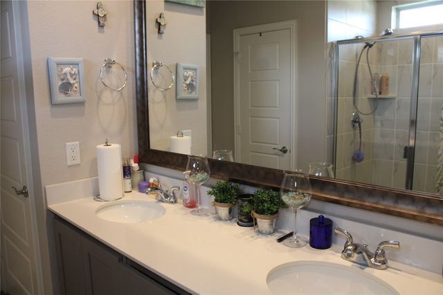 217 Foreman Drive, Midlothian, TX 76065