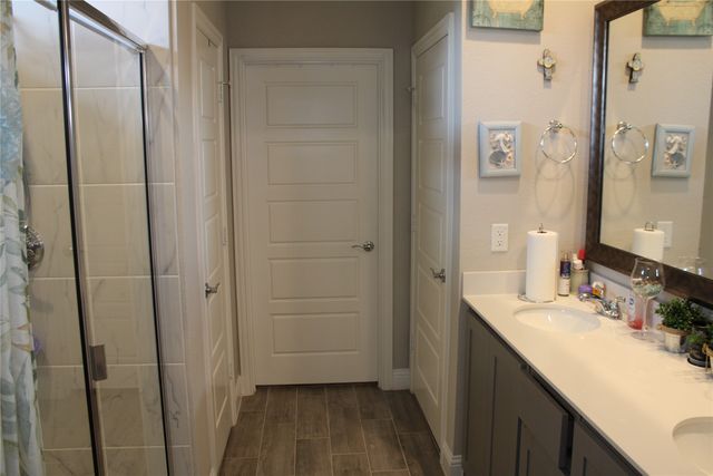 217 Foreman Drive, Midlothian, TX 76065