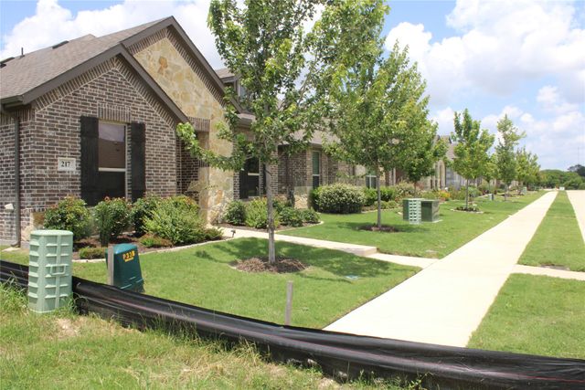 217 Foreman Drive, Midlothian, TX 76065