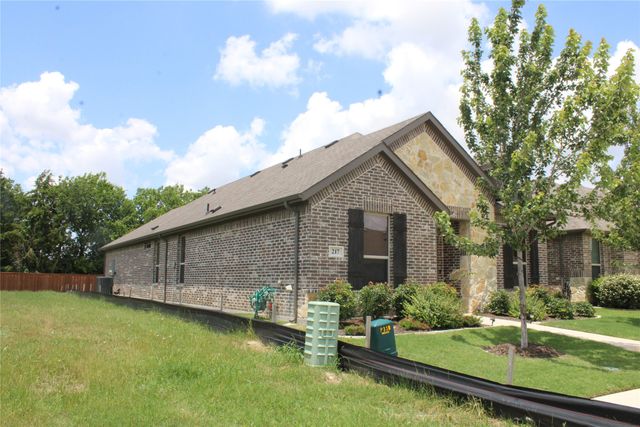 217 Foreman Drive, Midlothian, TX 76065