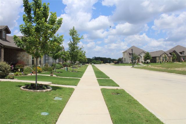 217 Foreman Drive, Midlothian, TX 76065