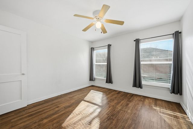 1823 N Crockett Street, Sherman, TX 75092