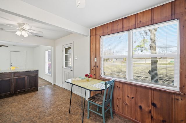 1823 N Crockett Street, Sherman, TX 75092