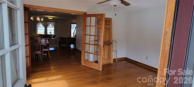 2604 Country Acres Place, Hudson, NC 28638