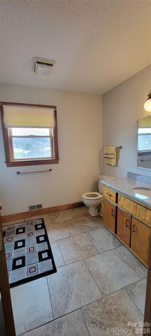 2604 Country Acres Place, Hudson, NC 28638